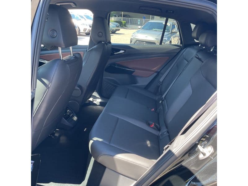 2021 Volkswagen ID.4 view 10