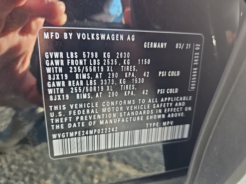 2021 Volkswagen ID.4 view 25