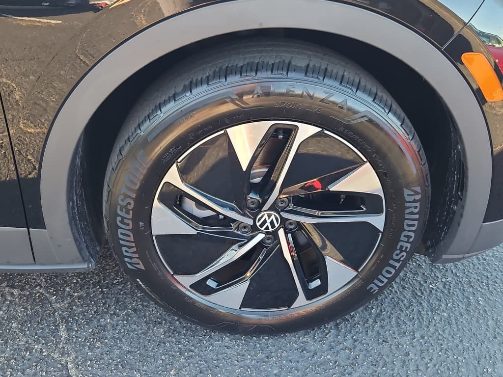 2021 Volkswagen ID.4 view 33