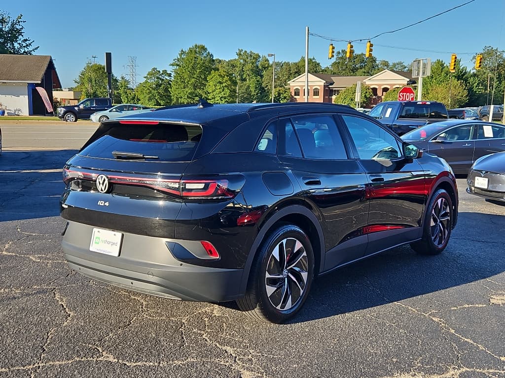 2021 Volkswagen ID.4 view 3