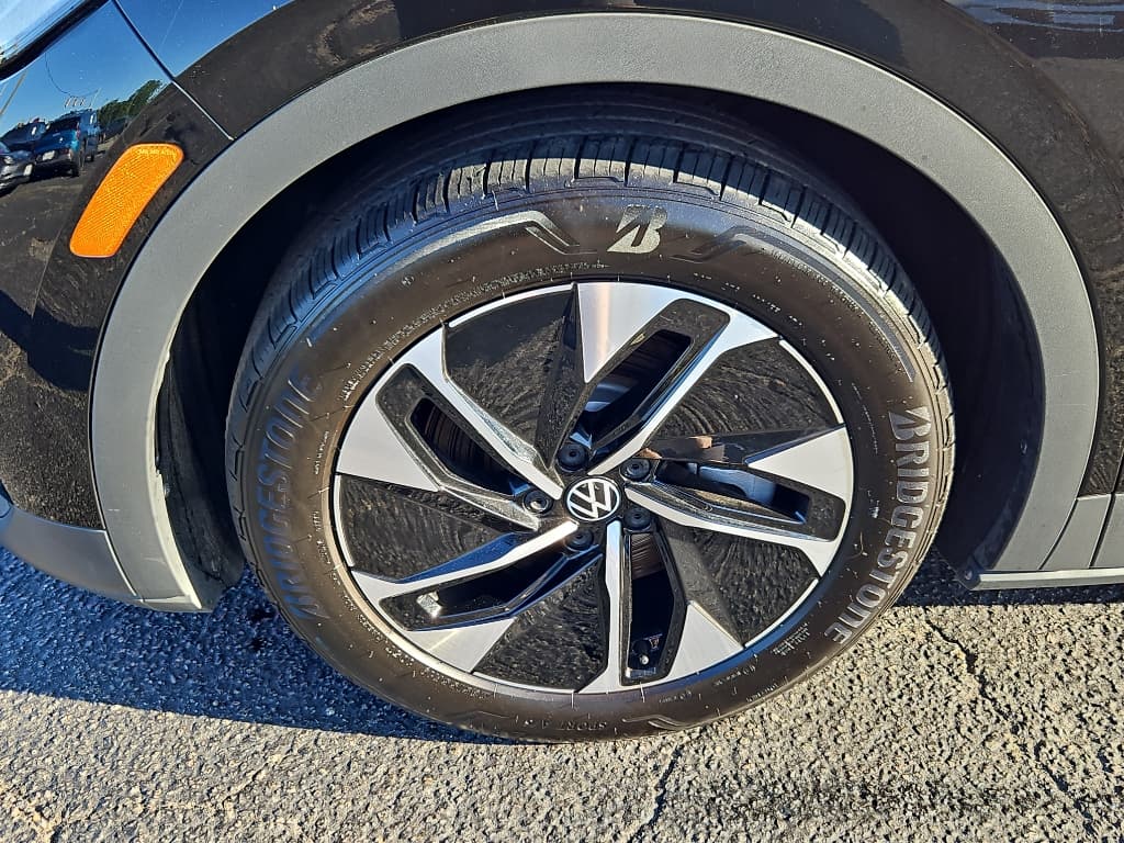 2021 Volkswagen ID.4 view 27