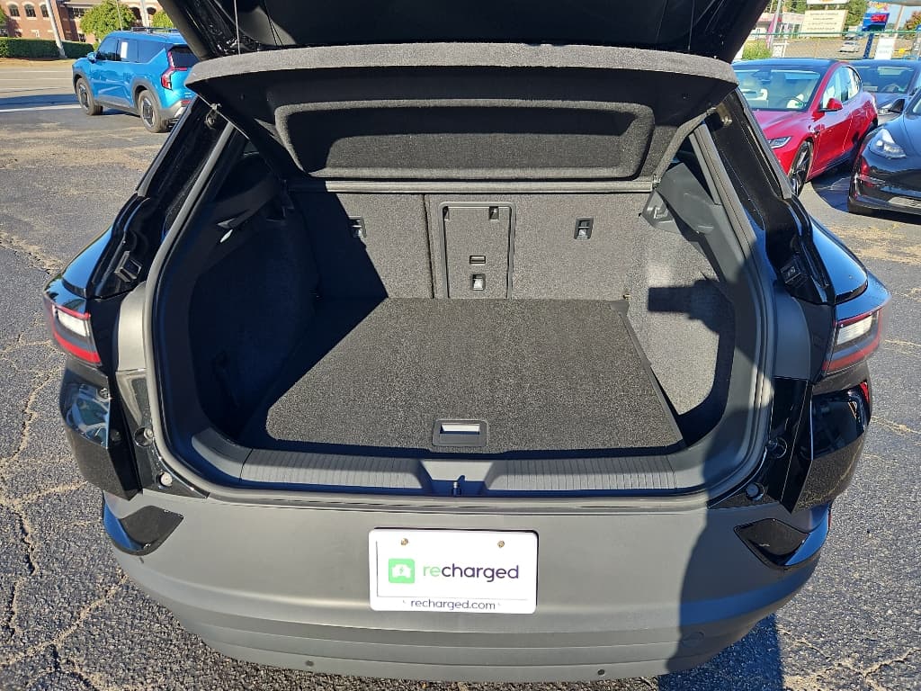 2021 Volkswagen ID.4 view 22