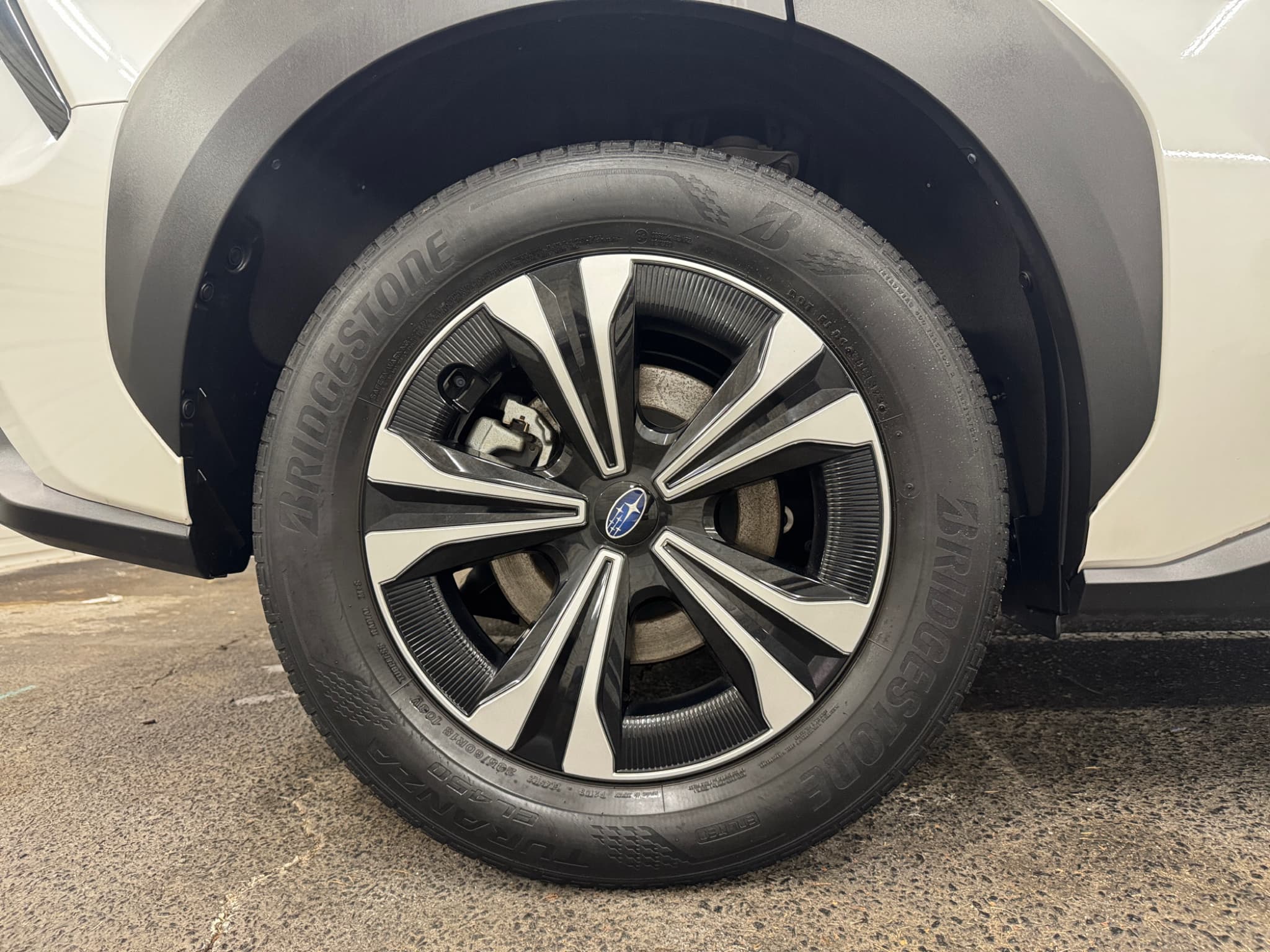 2023 Subaru Solterra view 39