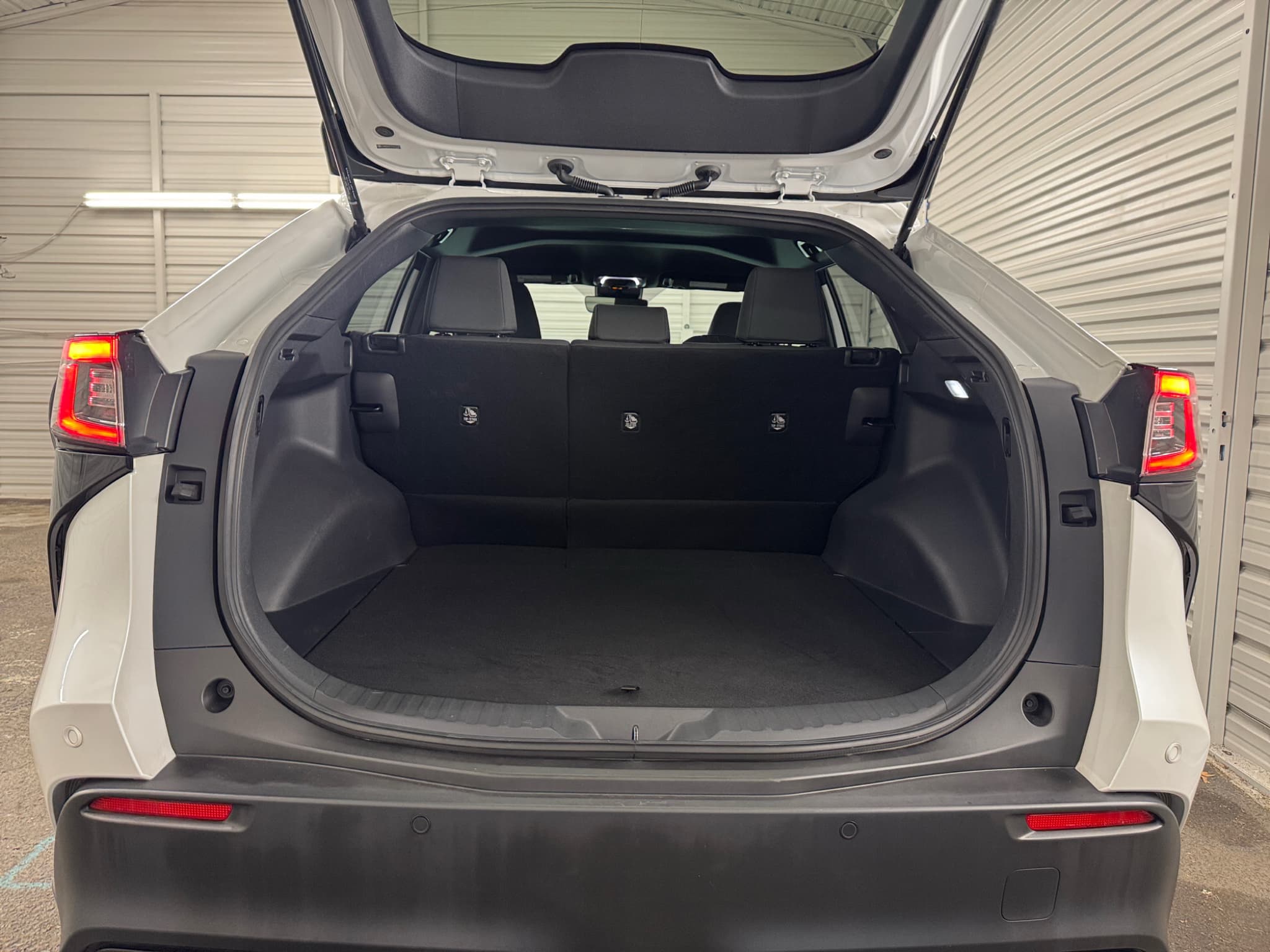 2023 Subaru Solterra view 36