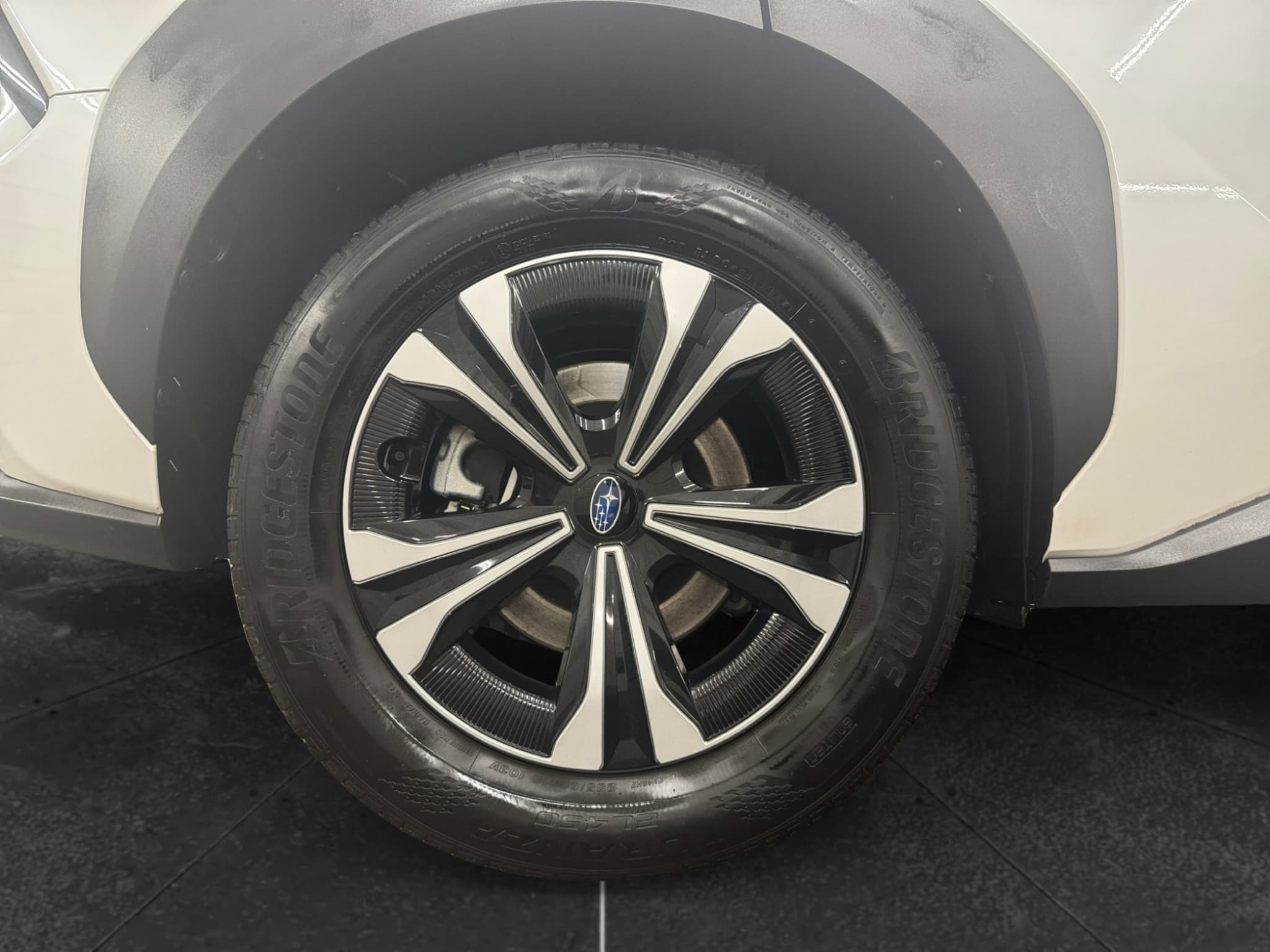 2023 Subaru Solterra view 28