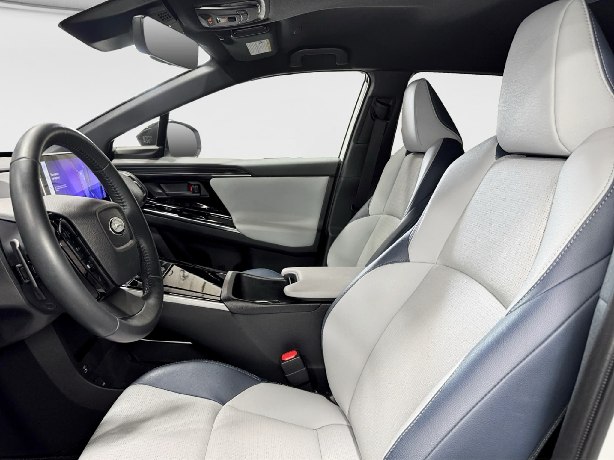2023 Subaru Solterra view 15