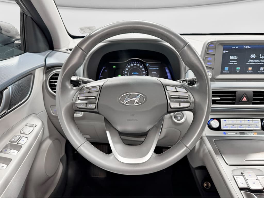 2019 Hyundai Kona EV view 8