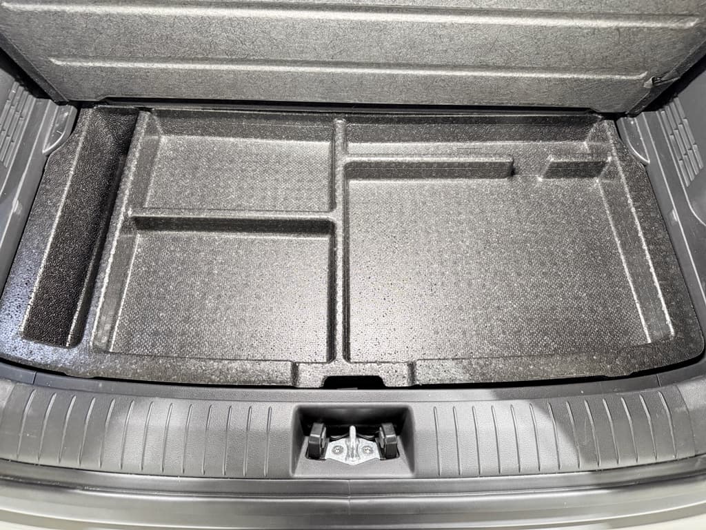 2019 Hyundai Kona EV view 26