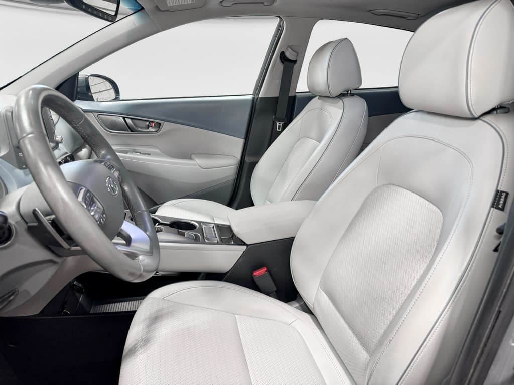 2019 Hyundai Kona EV view 17
