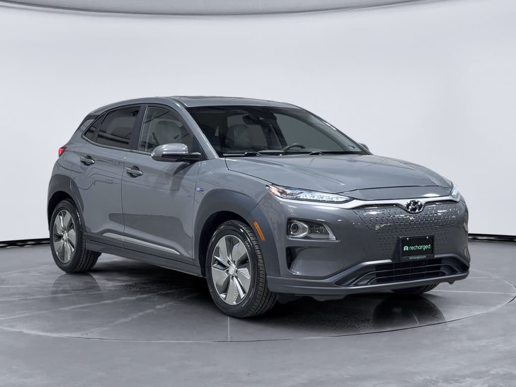 2019 Hyundai Kona EV view 4