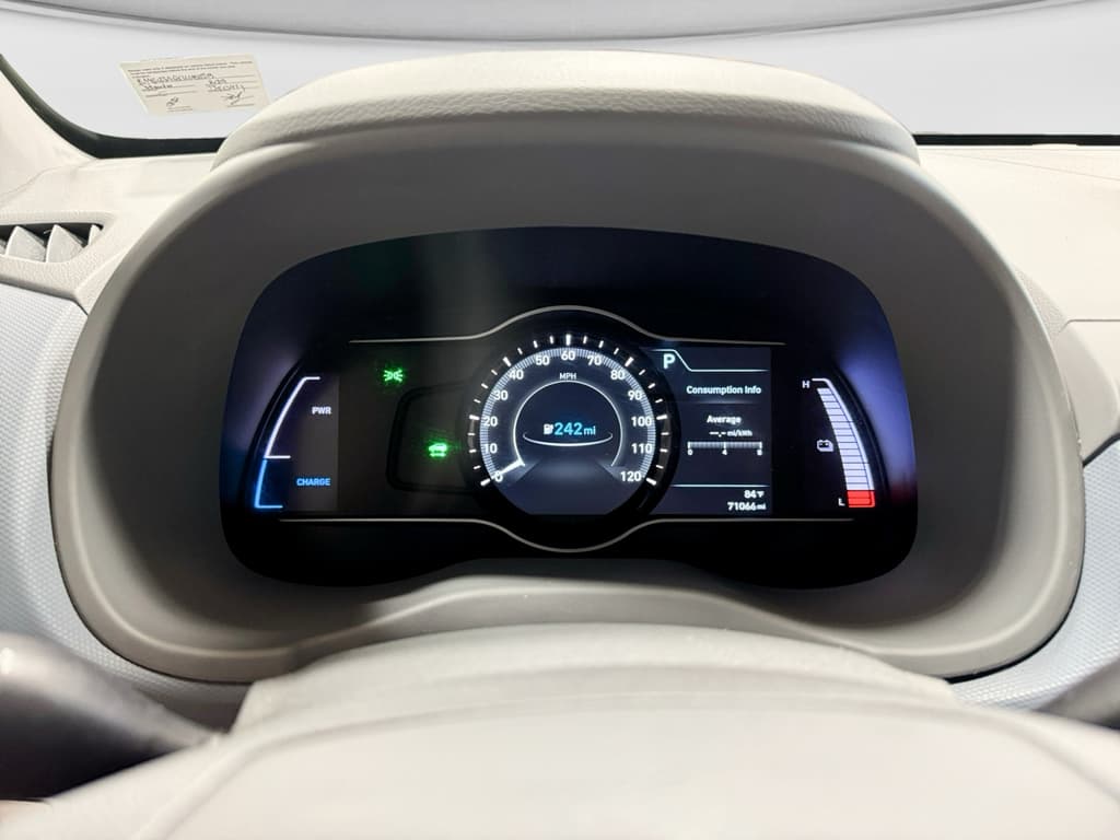 2019 Hyundai Kona EV view 9