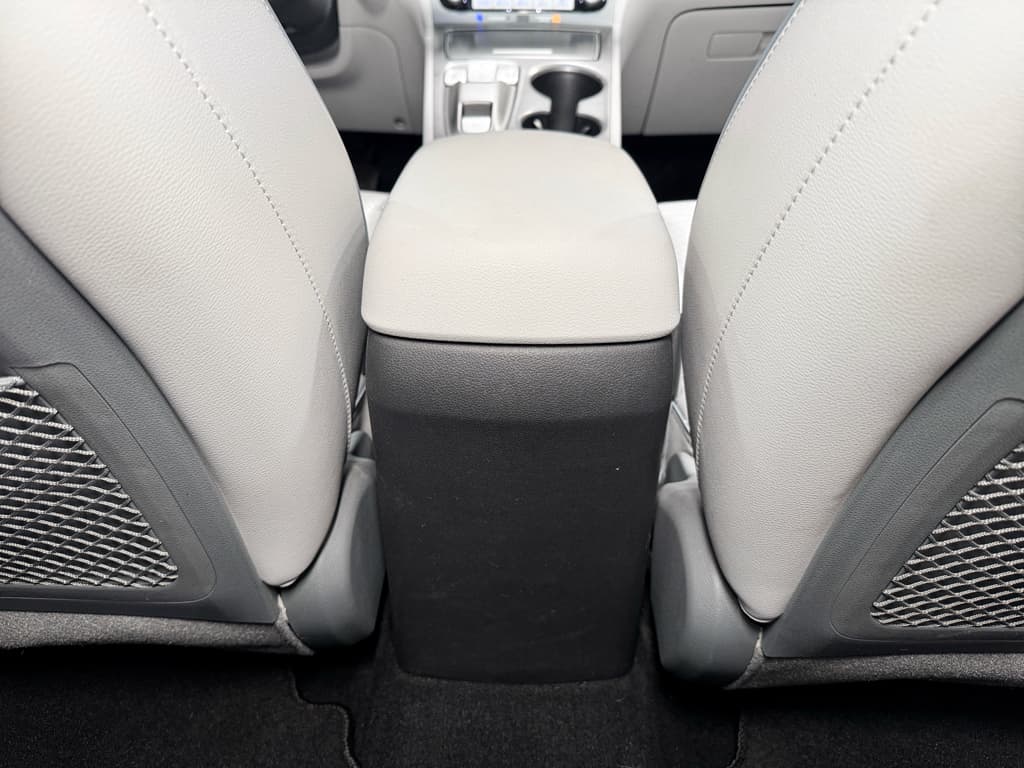 2019 Hyundai Kona EV view 21