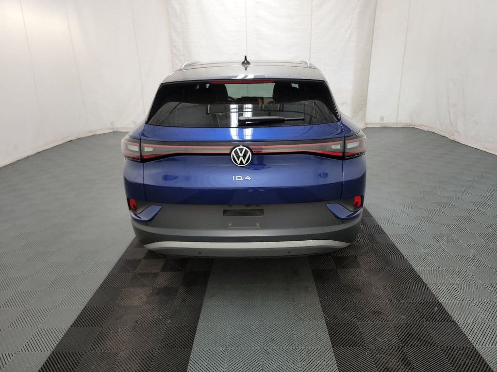 2021 Volkswagen ID.4 view 5