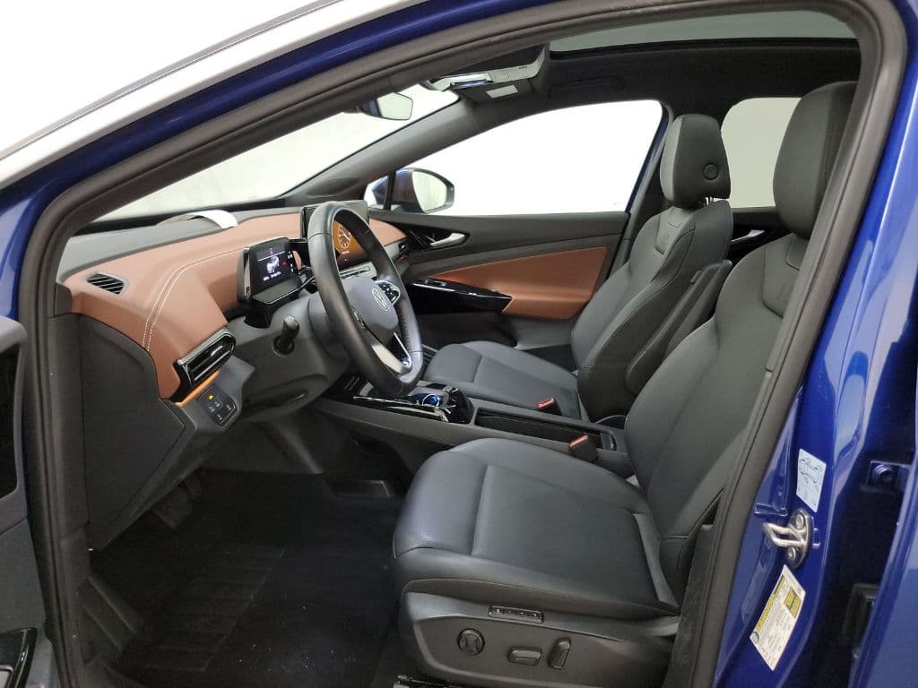 2021 Volkswagen ID.4 view 7