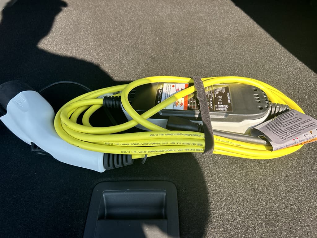 2021 Volkswagen ID.4 view 6