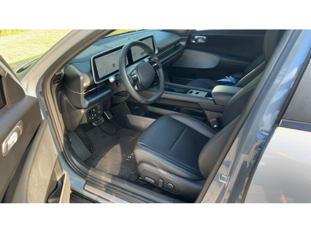 2023 Hyundai IONIQ 6 view 5