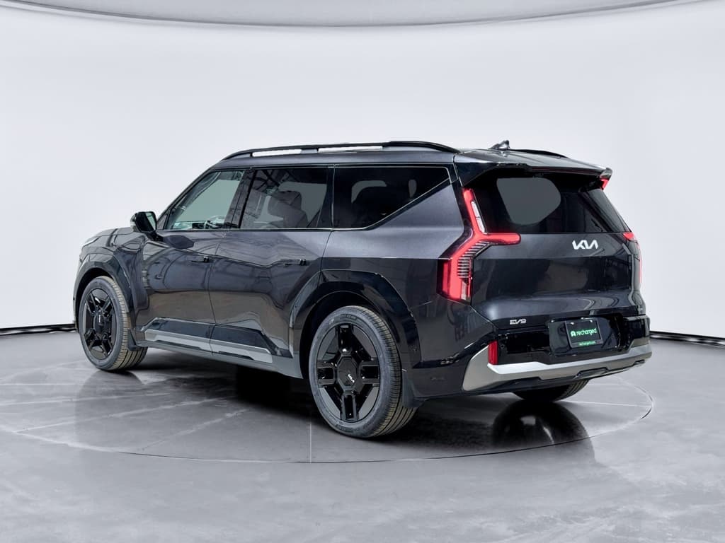 2024 Kia EV9 view 2