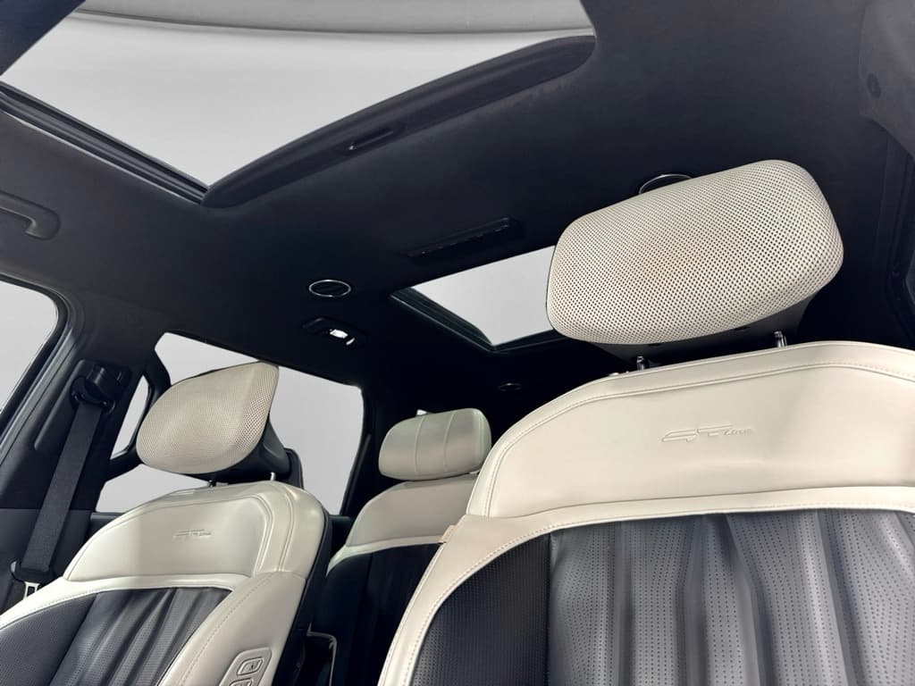 2024 Kia EV9 view 27