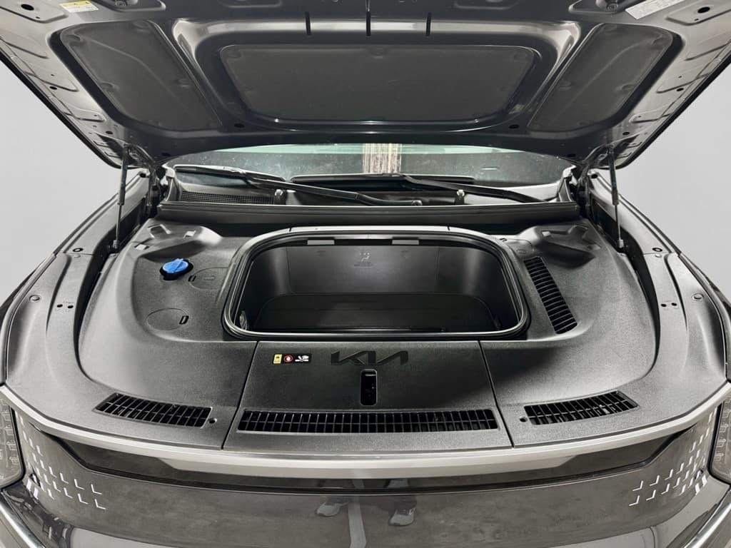2024 Kia EV9 view 28