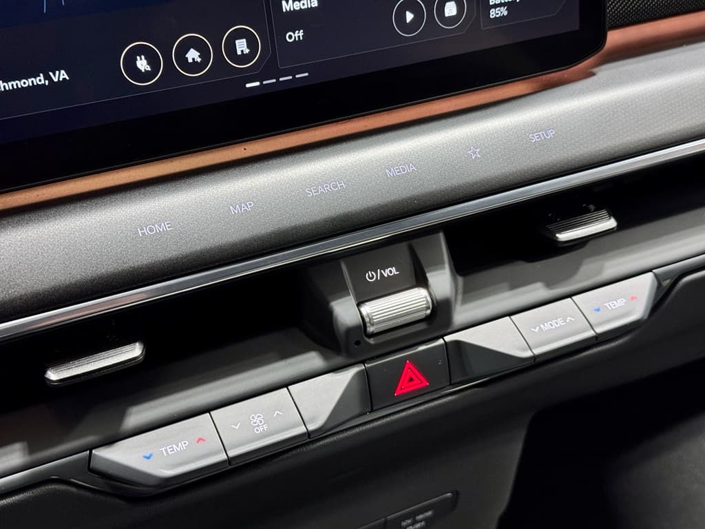 2024 Kia EV9 view 17