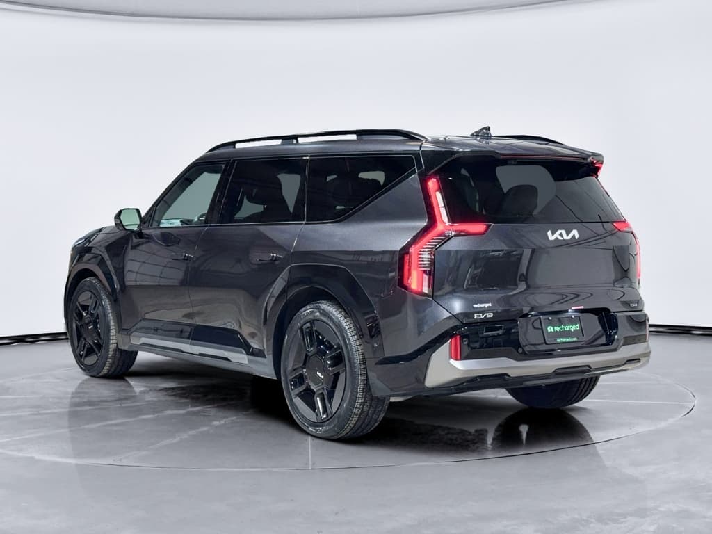 2024 Kia EV9 view 2