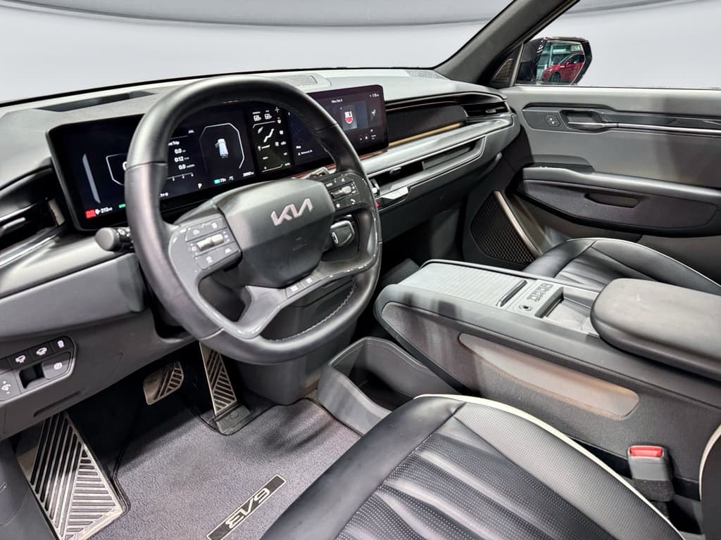 2024 Kia EV9 view 20