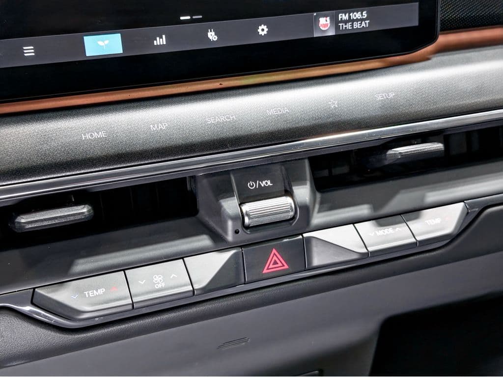 2024 Kia EV9 view 17