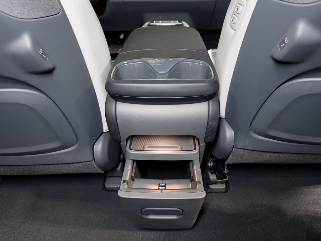 2024 Kia EV9 view 23