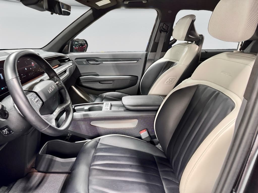 2024 Kia EV9 view 19