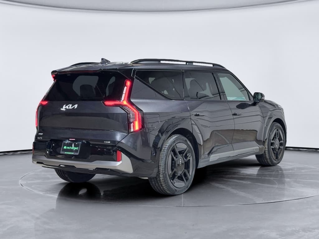 2024 Kia EV9 view 3
