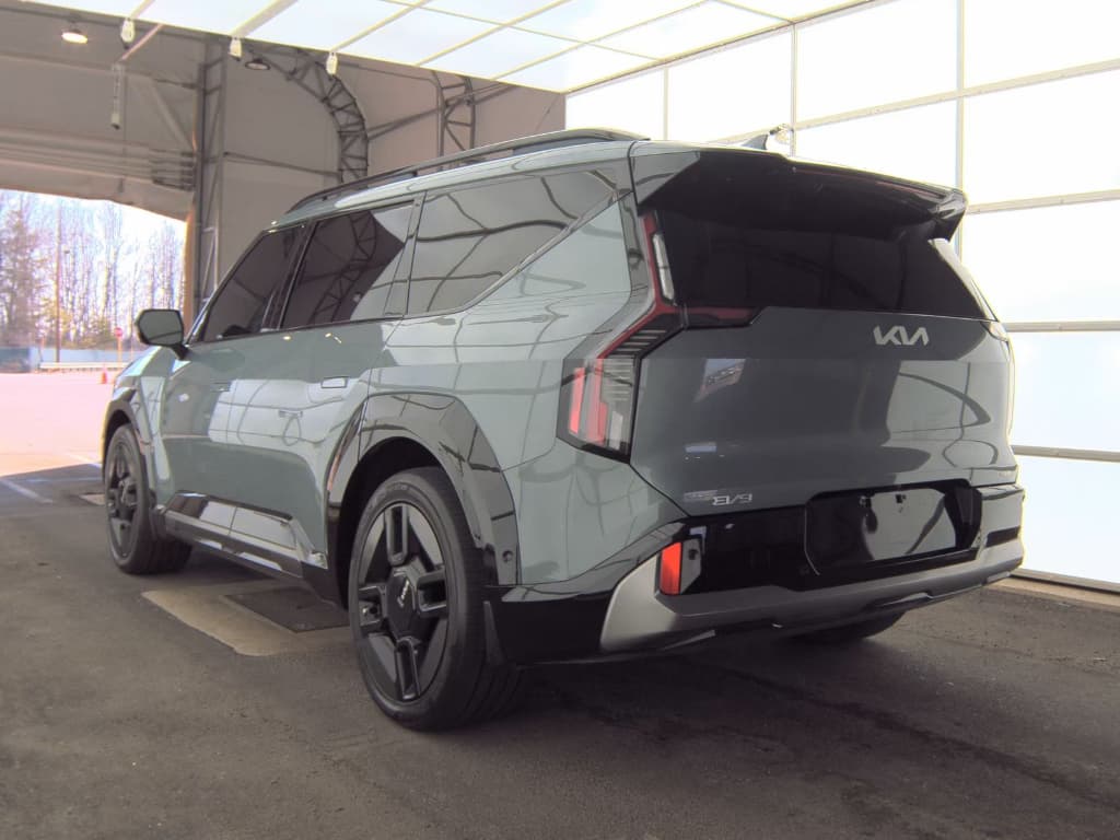 2024 Kia EV9 view 4