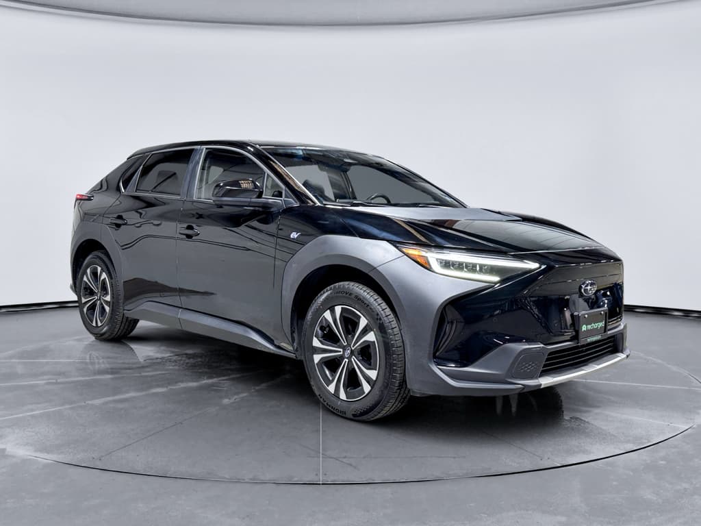 2023 Subaru Solterra view 4