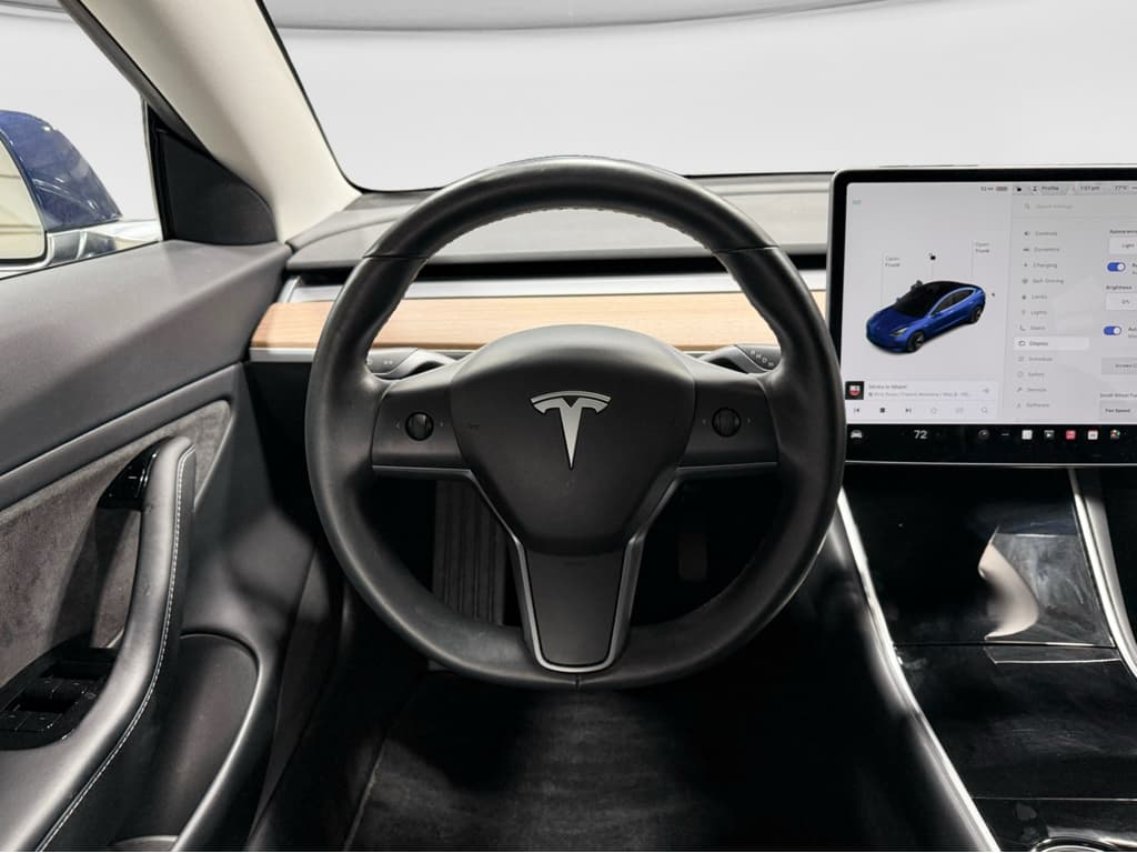2018 Tesla Model 3 view 7
