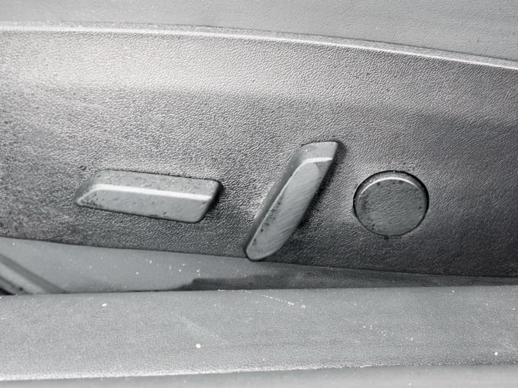 2018 Tesla Model 3 view 6