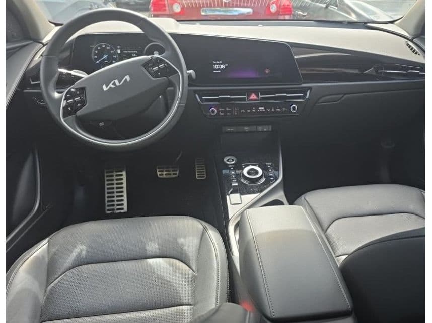 2023 Kia Niro EV view 5