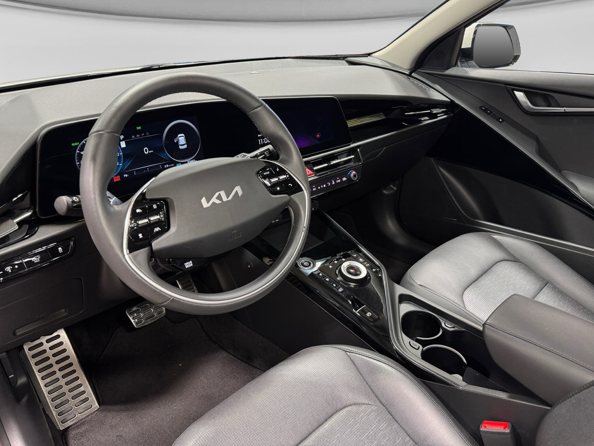 2023 Kia Niro EV view 18