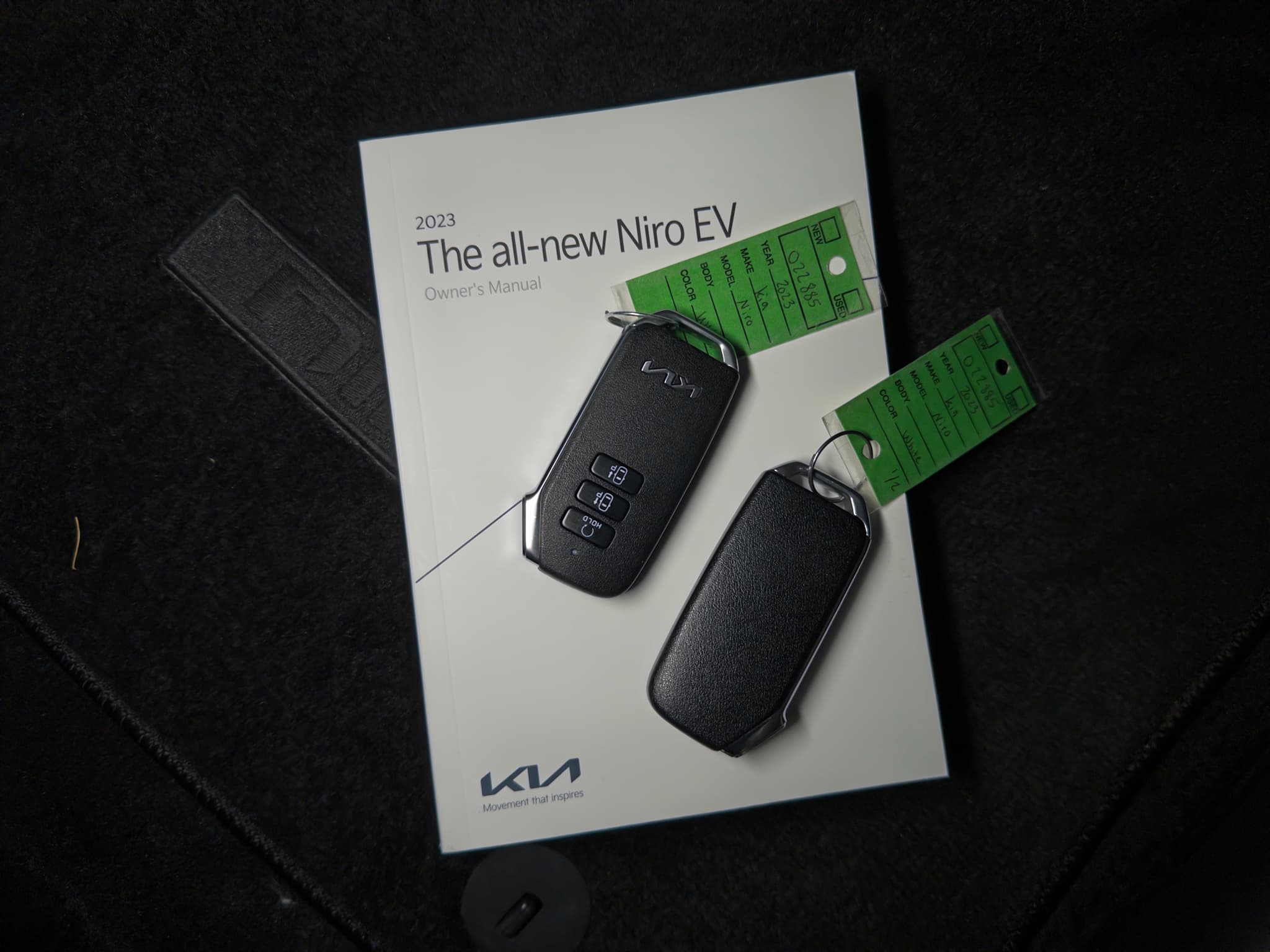 2023 Kia Niro EV view 23