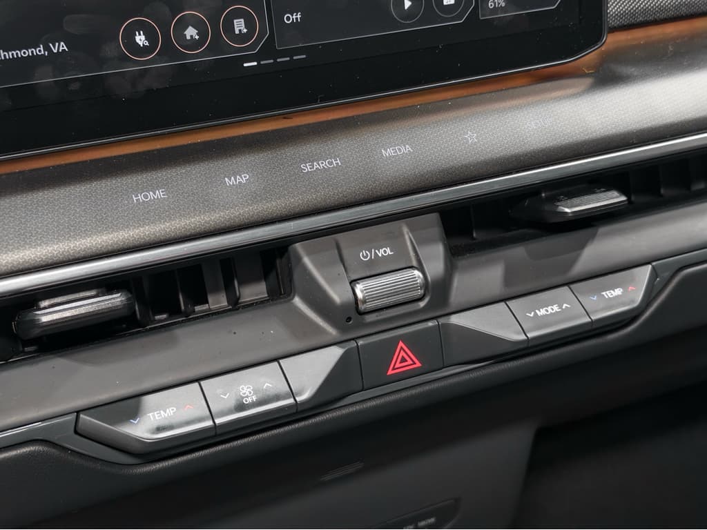 2024 Kia EV9 view 16