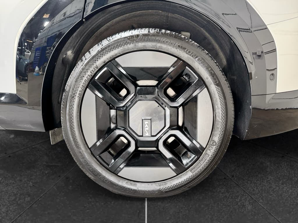 2024 Kia EV9 view 34