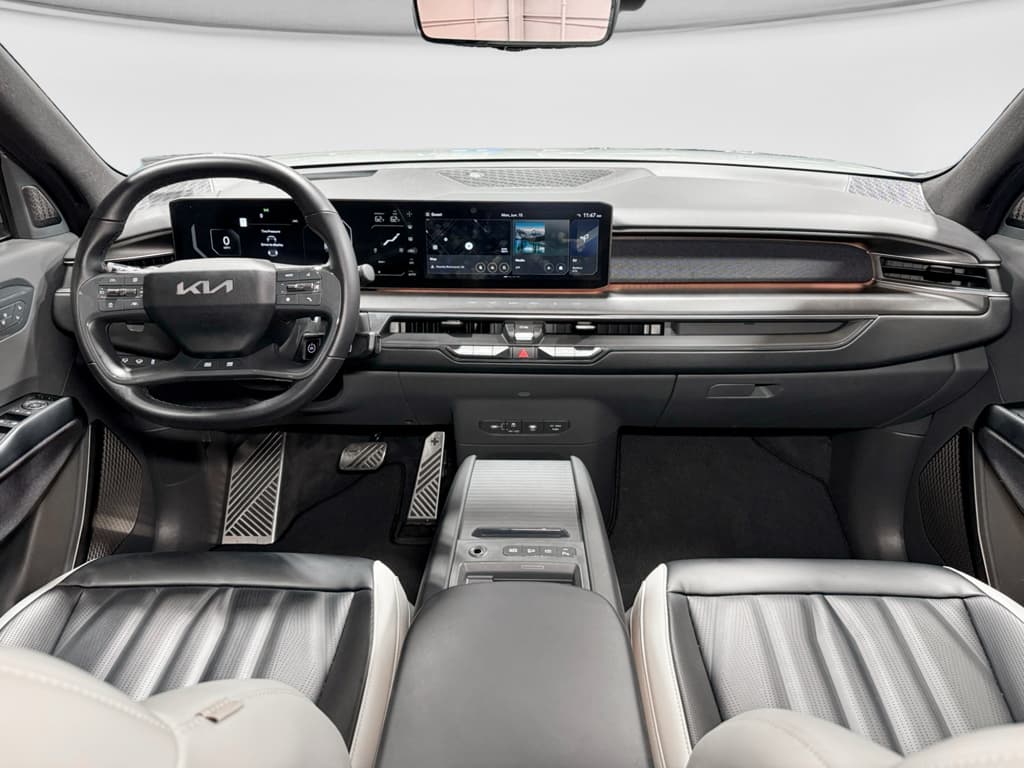 2024 Kia EV9 view 17