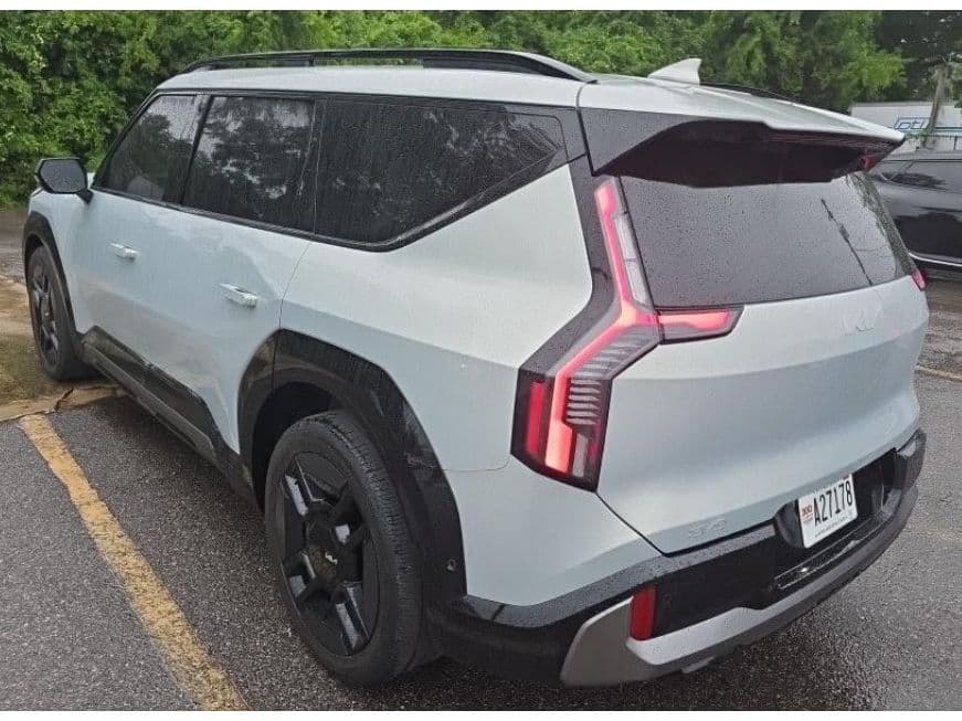 2024 Kia EV9 view 4