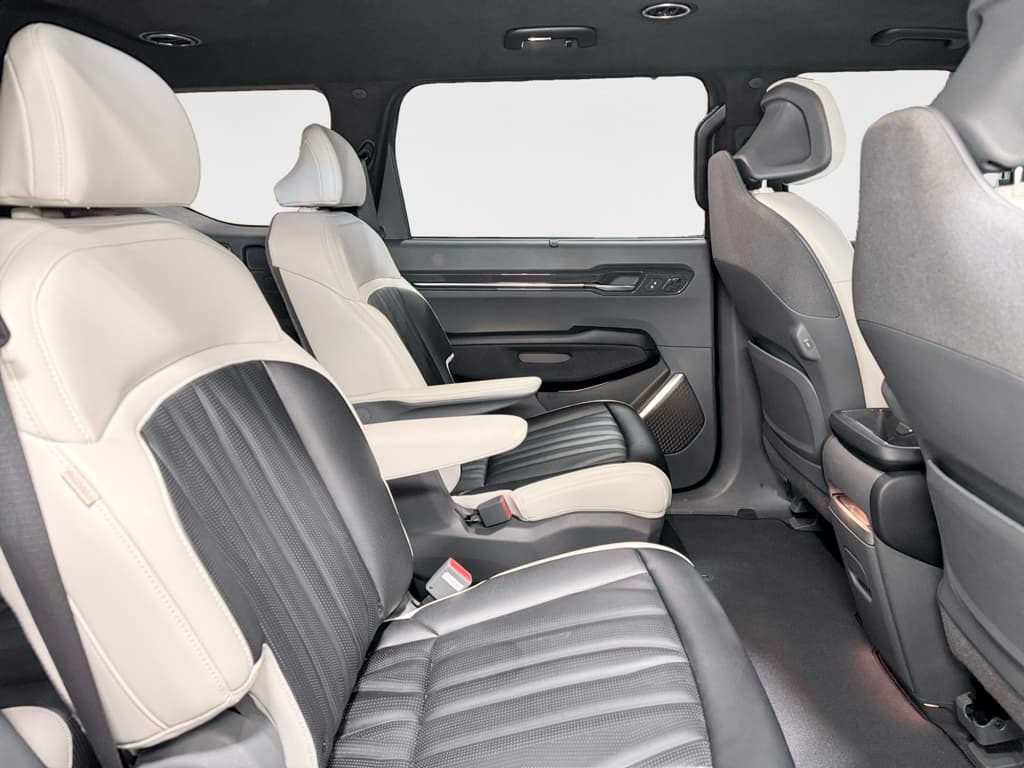 2024 Kia EV9 view 22