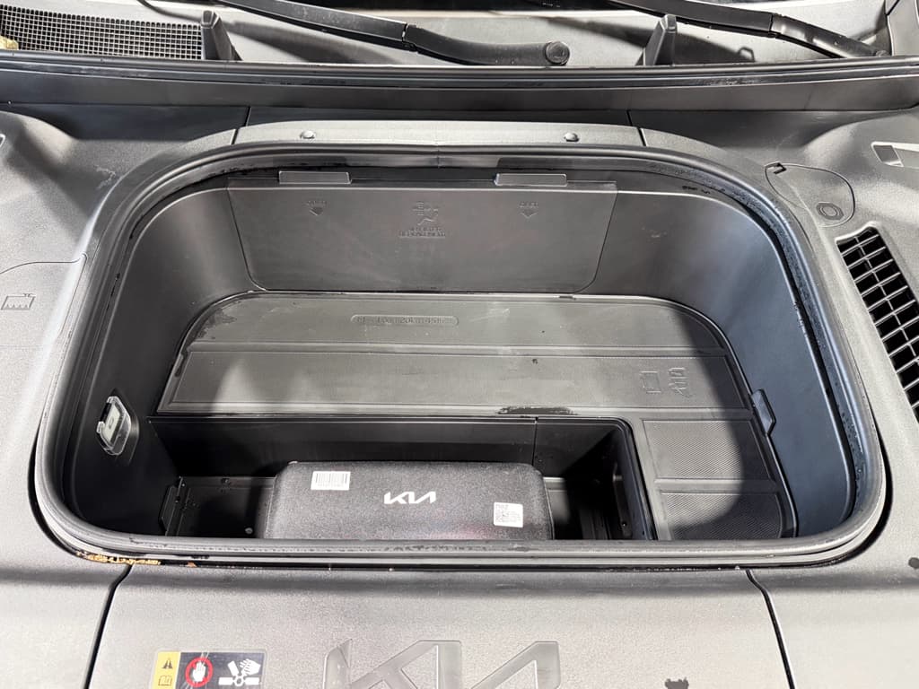 2024 Kia EV9 view 27