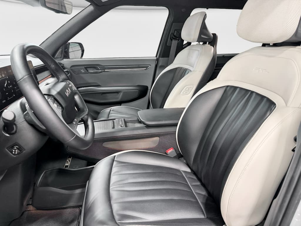 2024 Kia EV9 view 18