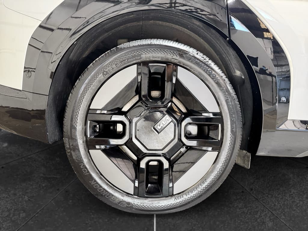 2024 Kia EV9 view 38