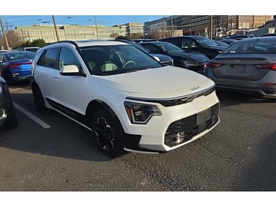 2023 Kia Niro EV view 2