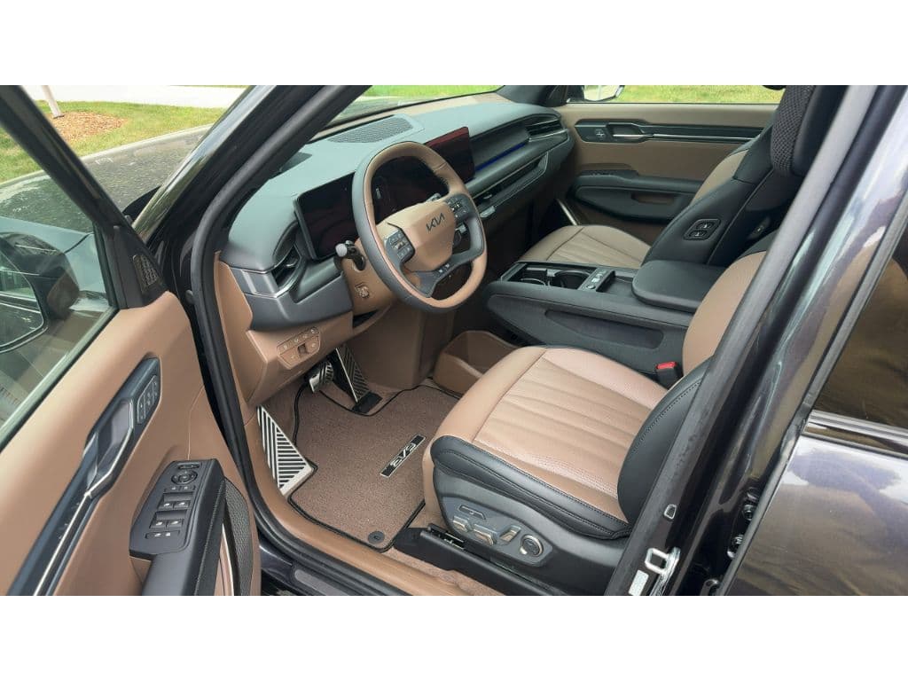 2026 Kia EV9 view 7