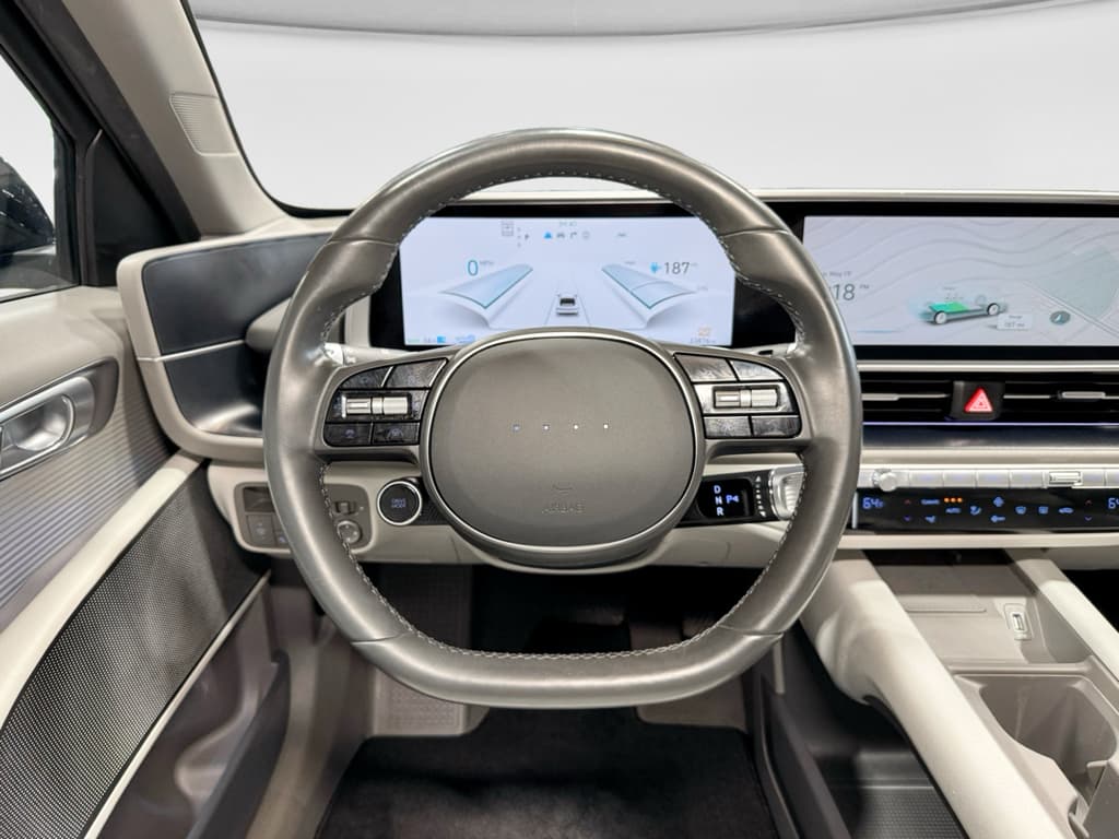2023 Hyundai IONIQ 6 view 7