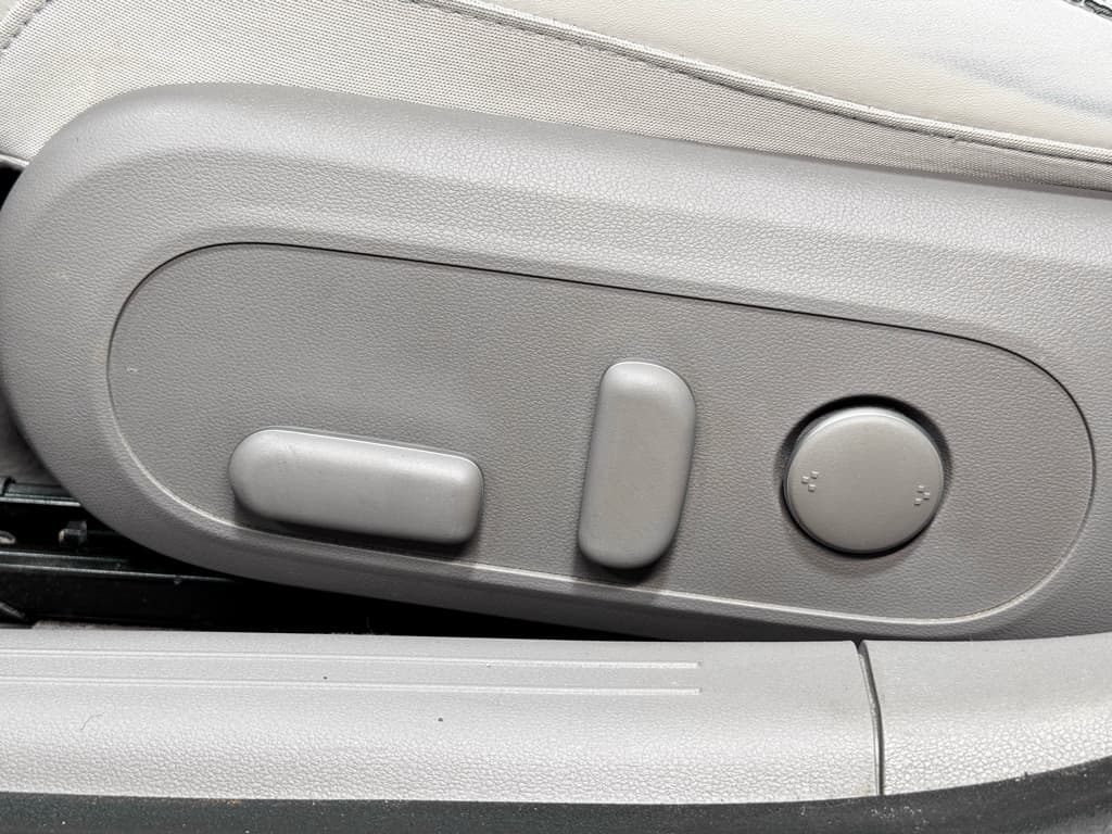 2023 Hyundai IONIQ 6 view 6