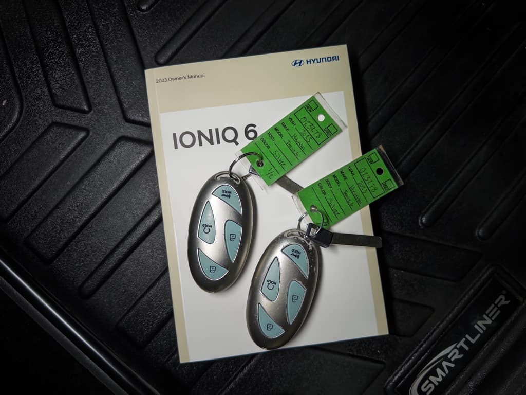 2023 Hyundai IONIQ 6 view 23